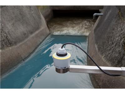 Pomiar przepływu w kanale otwartym za pomocą sondy radarowej VEGAPULS Pomiar przepływu w kanale otwartym za pomocą sondy radarowej VEGAPULS