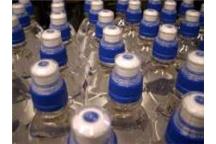 Pierwszy na świecie zakaz sprzedaży wody w butelkach