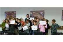 Uczniowie z SP w Tumlinie podczas wizyty w Wodociągach Kieleckich Uczniowie z SP w Tumlinie podczas wizyty w Wodociągach Kieleckich